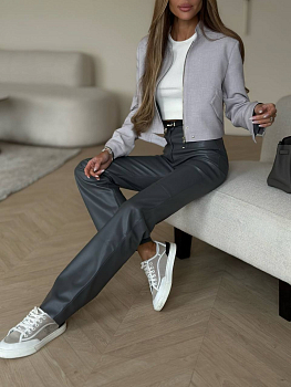 Бомбер с отстрочкой